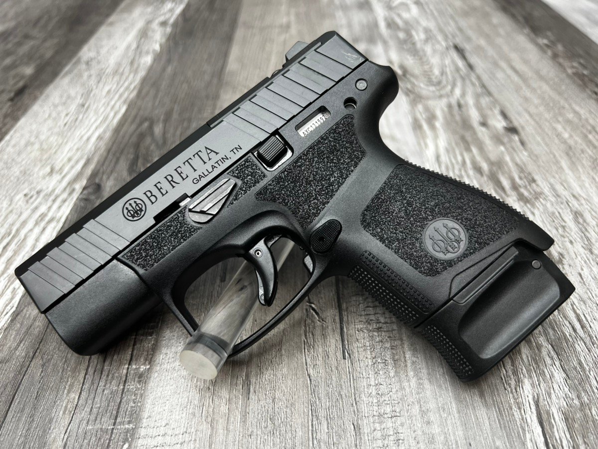 BERETTA APX-A1 CARRY