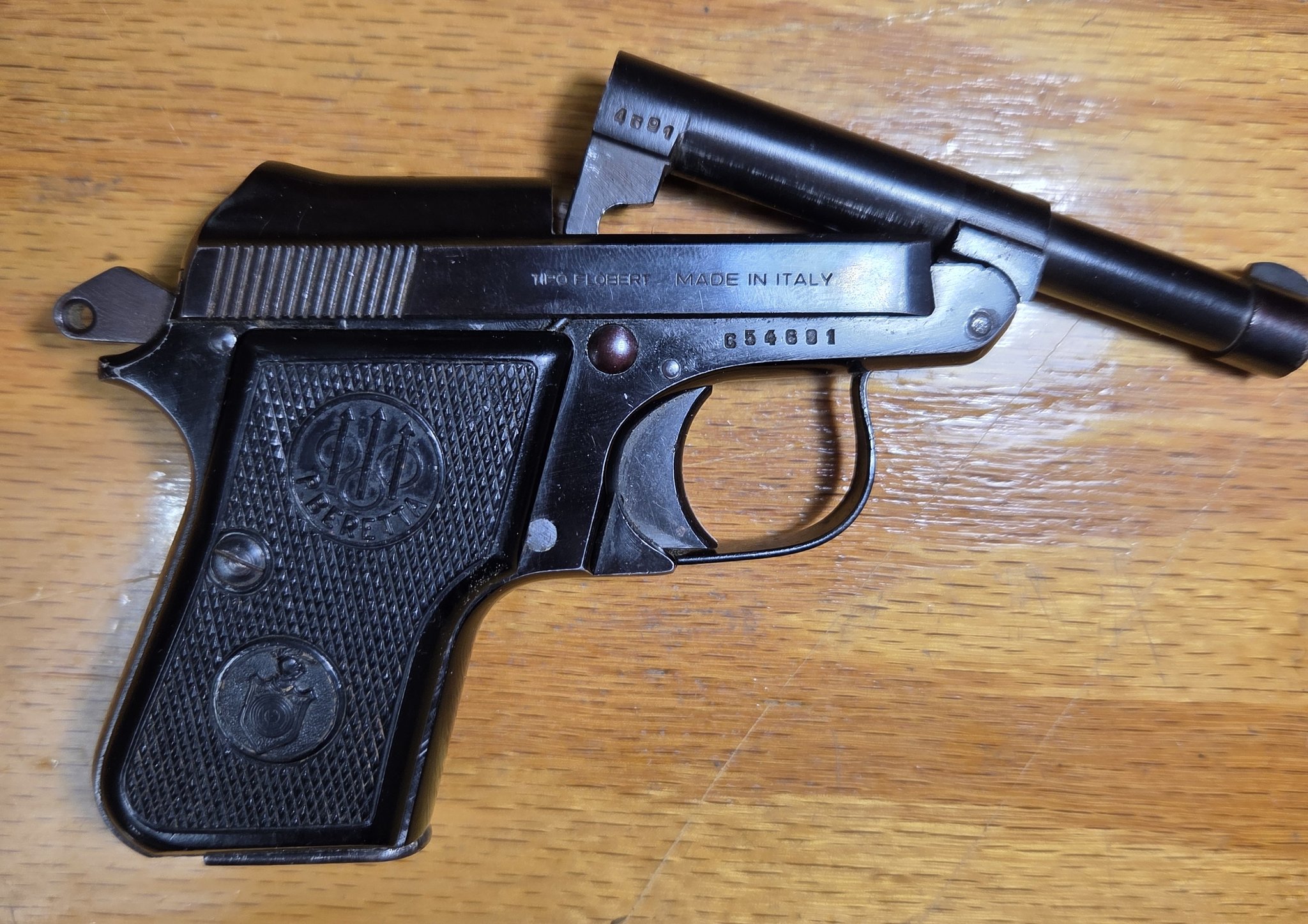 BERETTA 950B M4