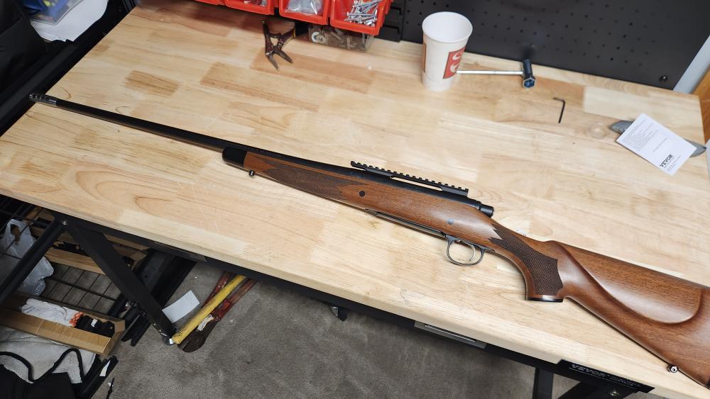 REMINGTON 700 BDL CUSTOM DELUXE