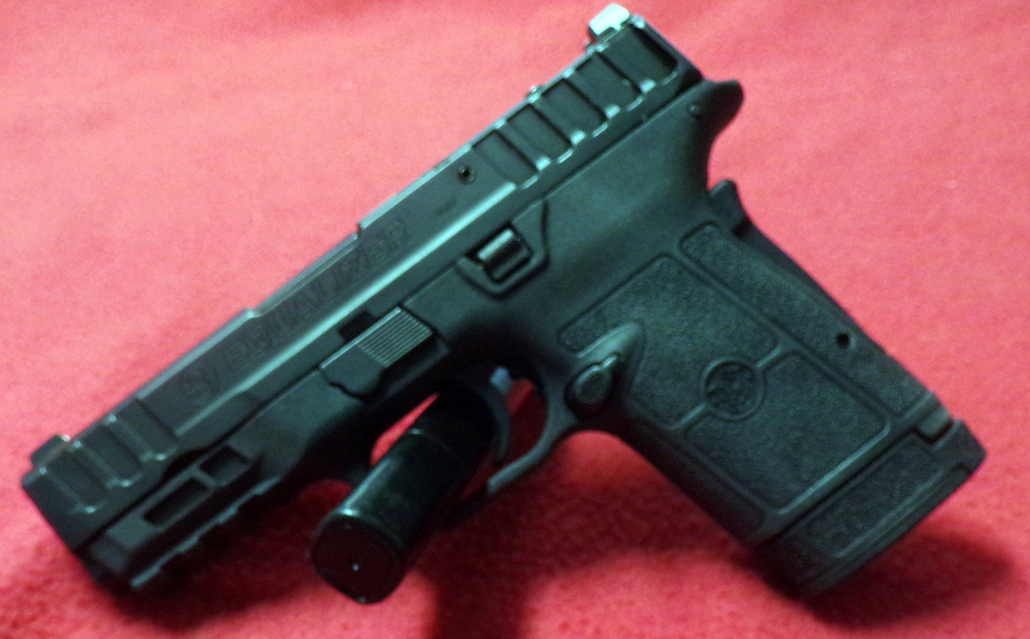 SMITH & WESSON EQUALIZER