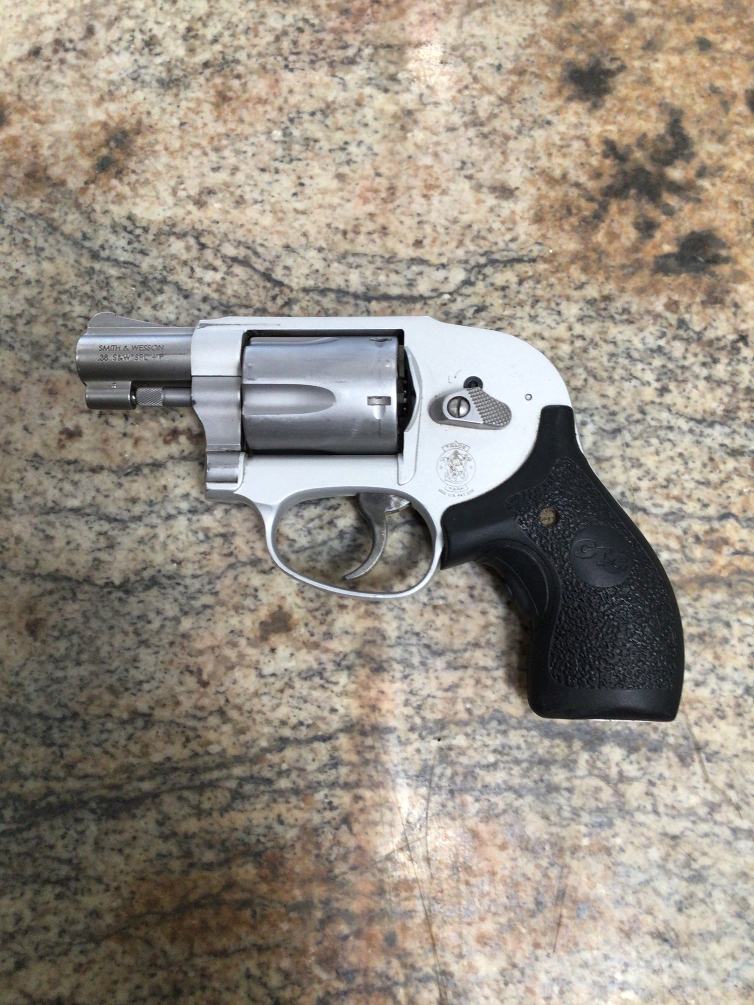 SMITH & WESSON 638-3