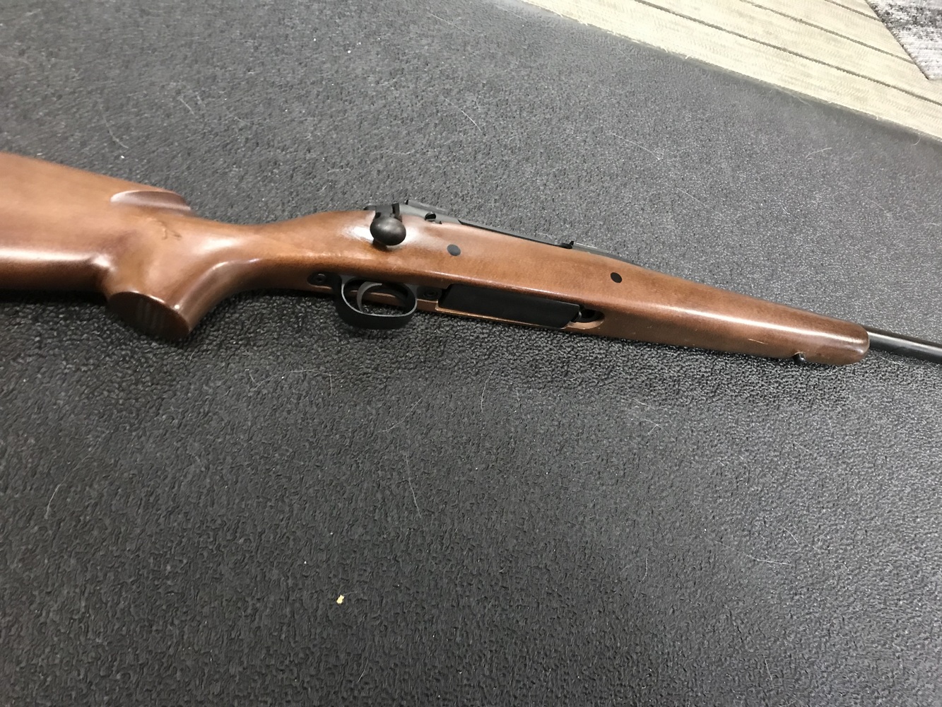 SAVAGE ARMS Axis