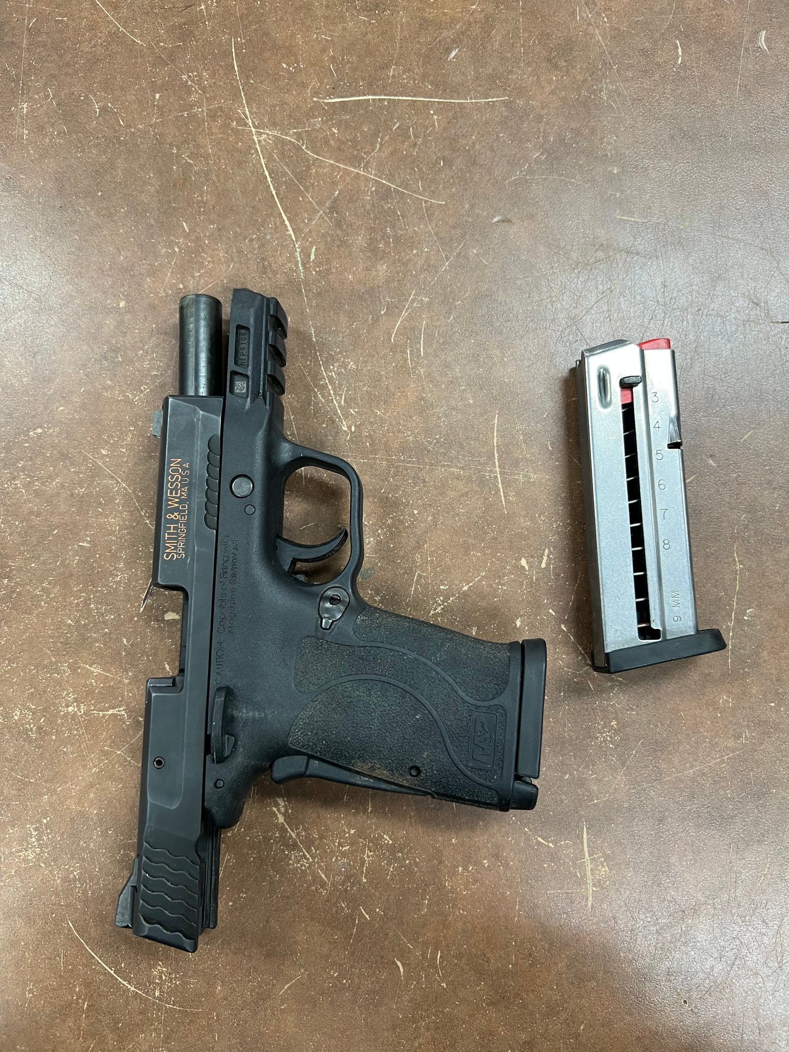 SMITH & WESSON M & P 9 Shield Ez