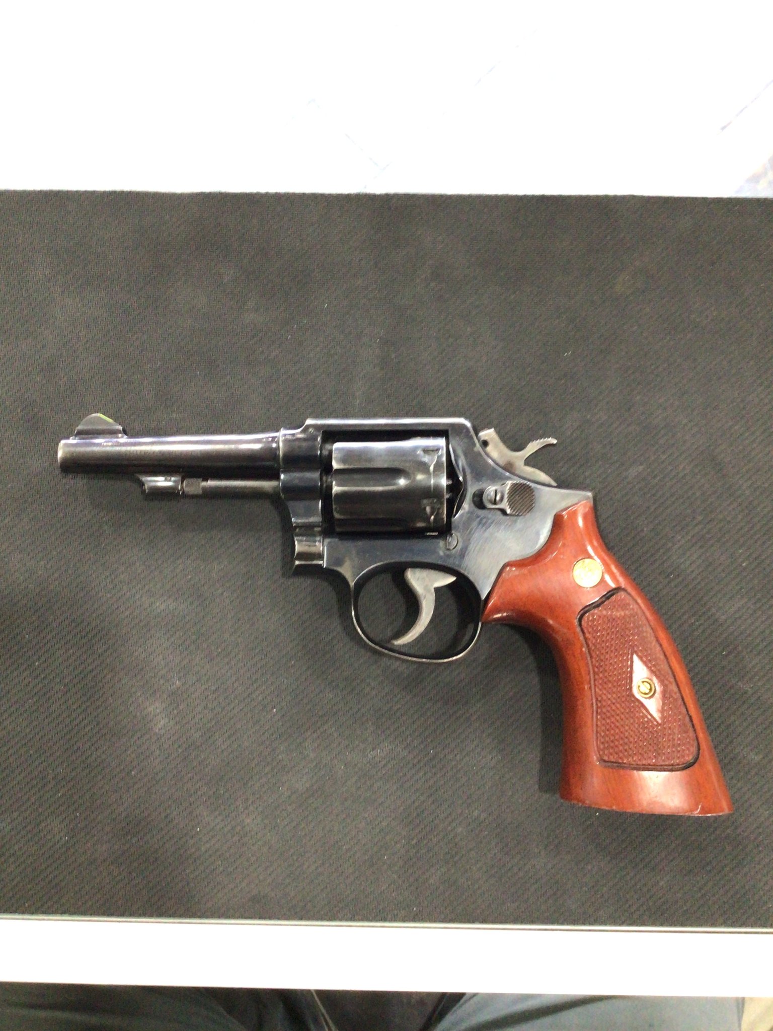 SMITH & WESSON 10-5