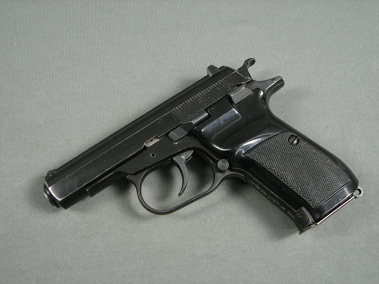 Cz 82