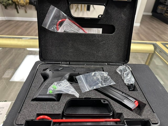 CZ P-07 COMPACT