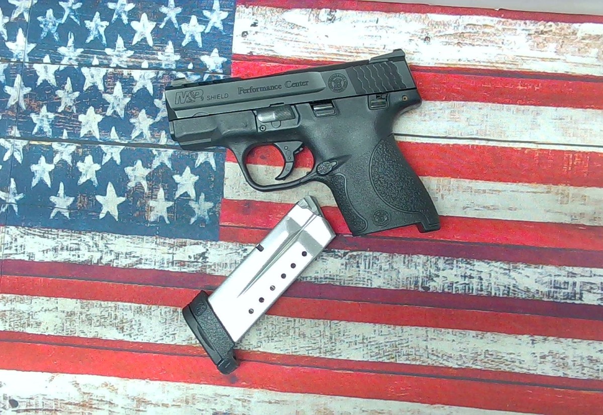 SMITH & WESSON M&P 9 SHIELD PERFORMANCE CENTER