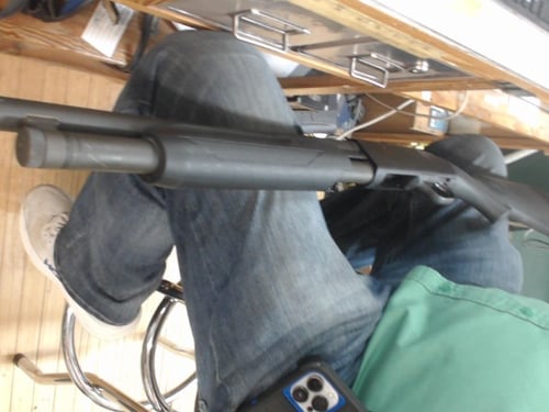 MOSSBERG 500 SHOTGUN