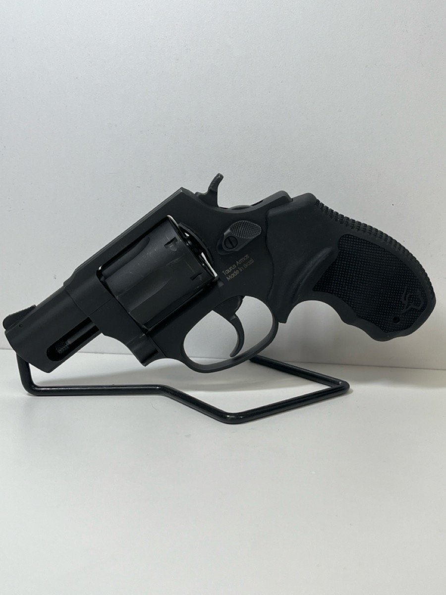 TAURUS 856