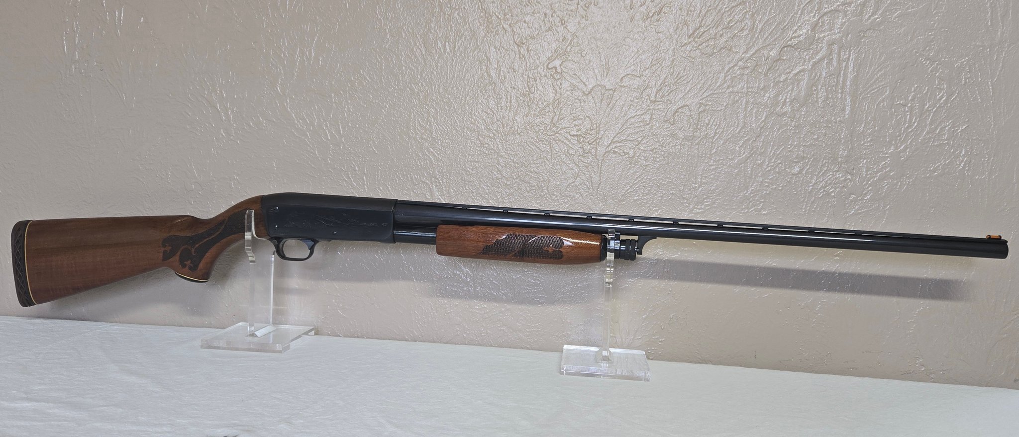 ITHACA GUN COMPANY MODEL 37 FEATHERLIGHT
