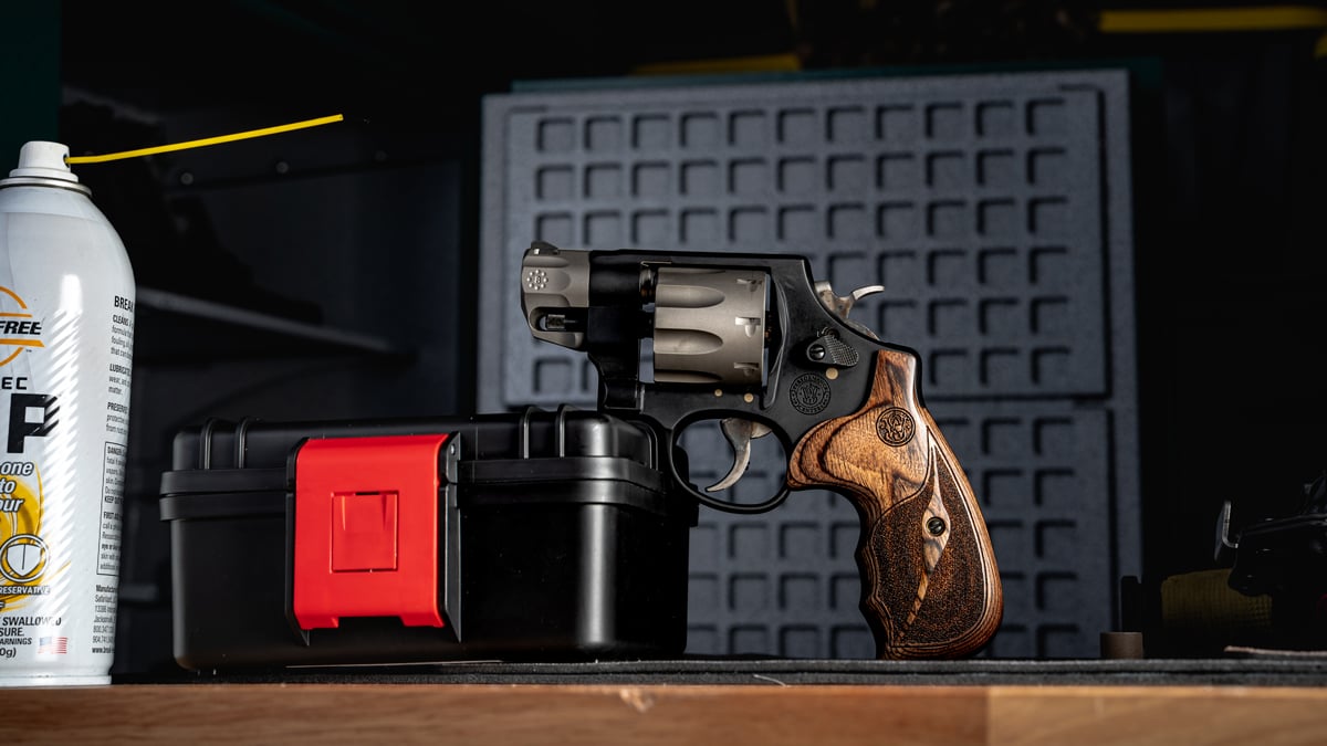 Smith & Wesson Performance Center Model 327