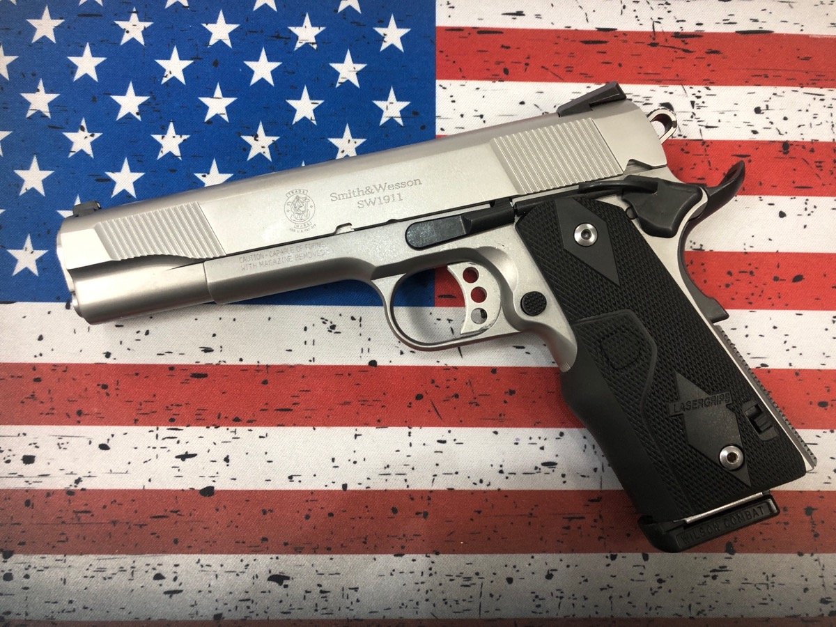 SMITH & WESSON SW1911