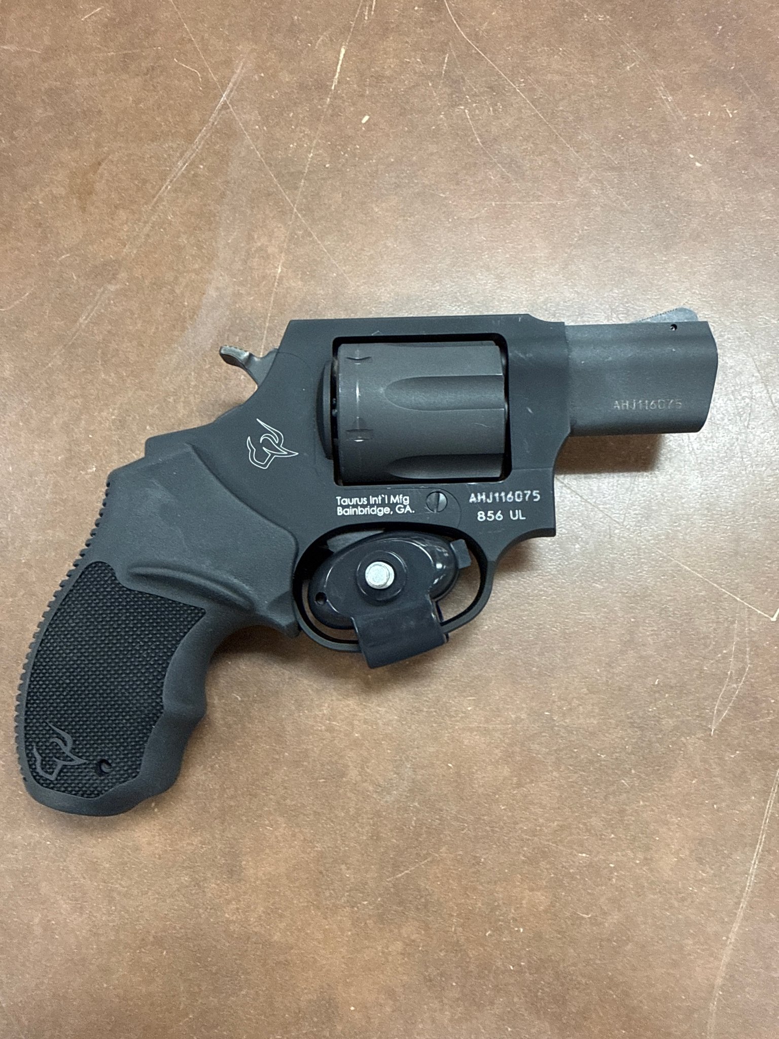 TAURUS 856 UL