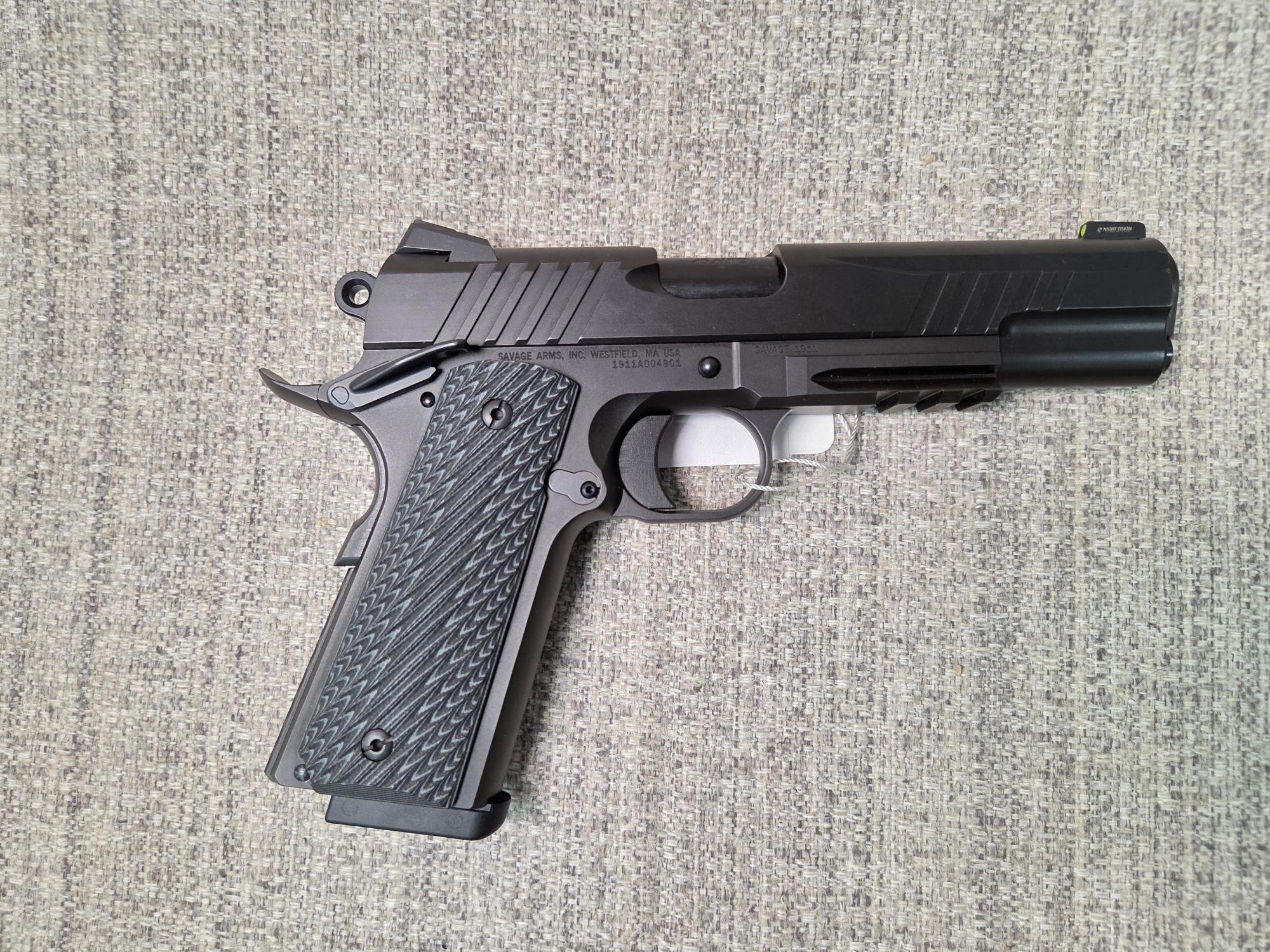 SAVAGE ARMS 1911 GOVT BLACK MELONITE RAIL .45 acp