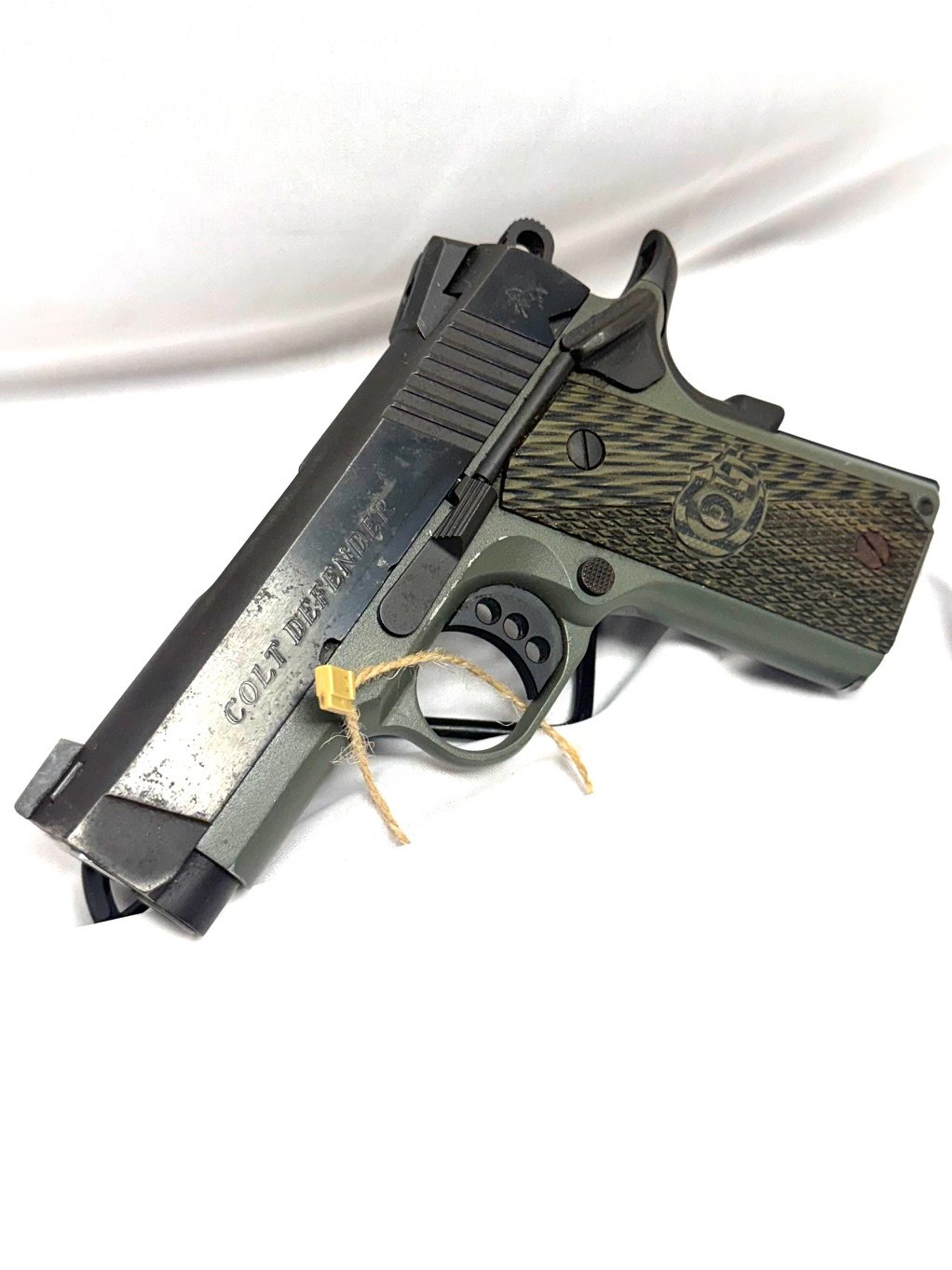 COLT DEFENDER