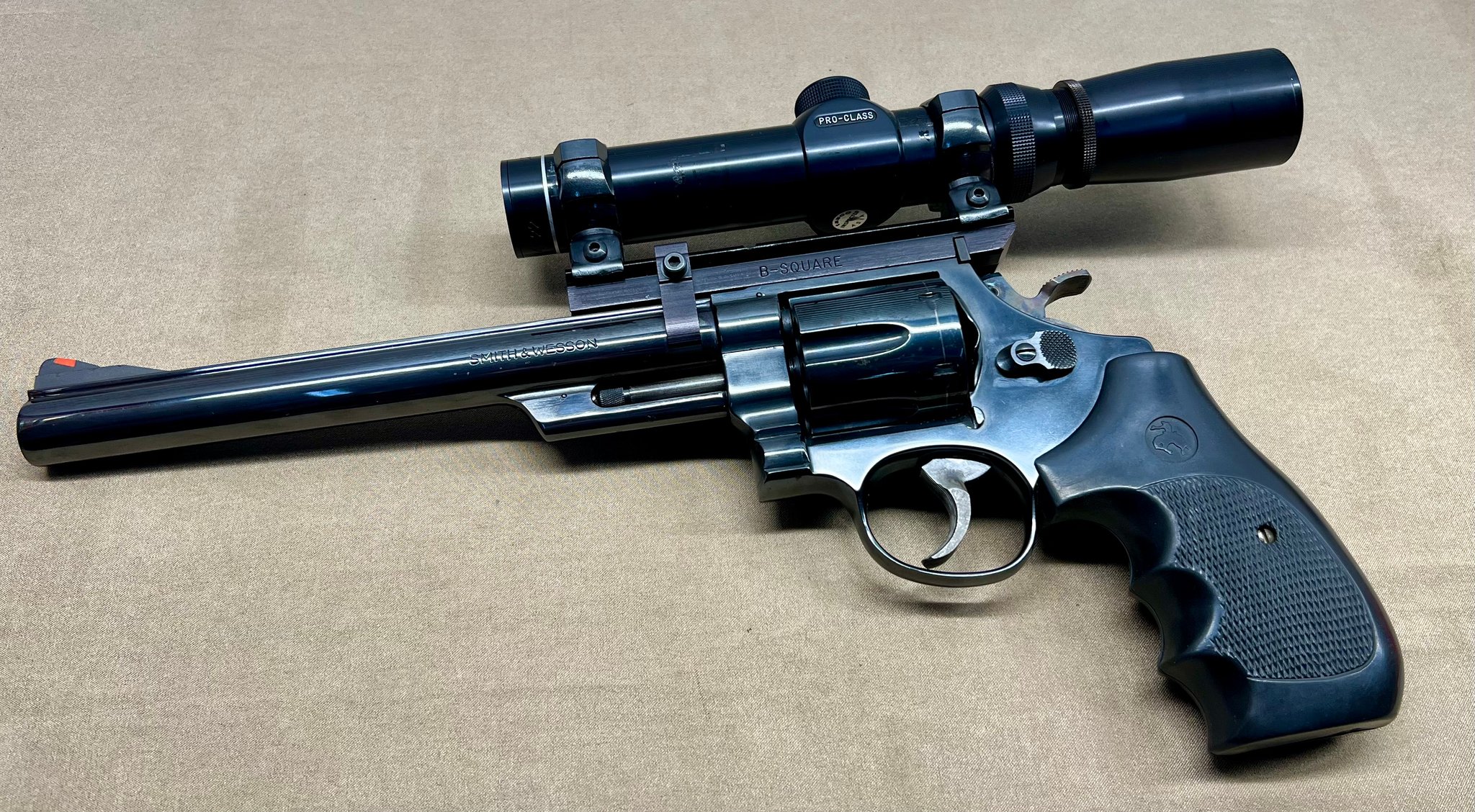 SMITH & WESSON 29