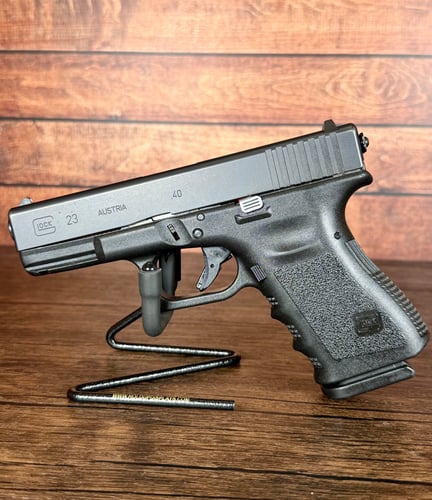 GLOCK 23  G23 Gen3 40 SW With Glock Clip