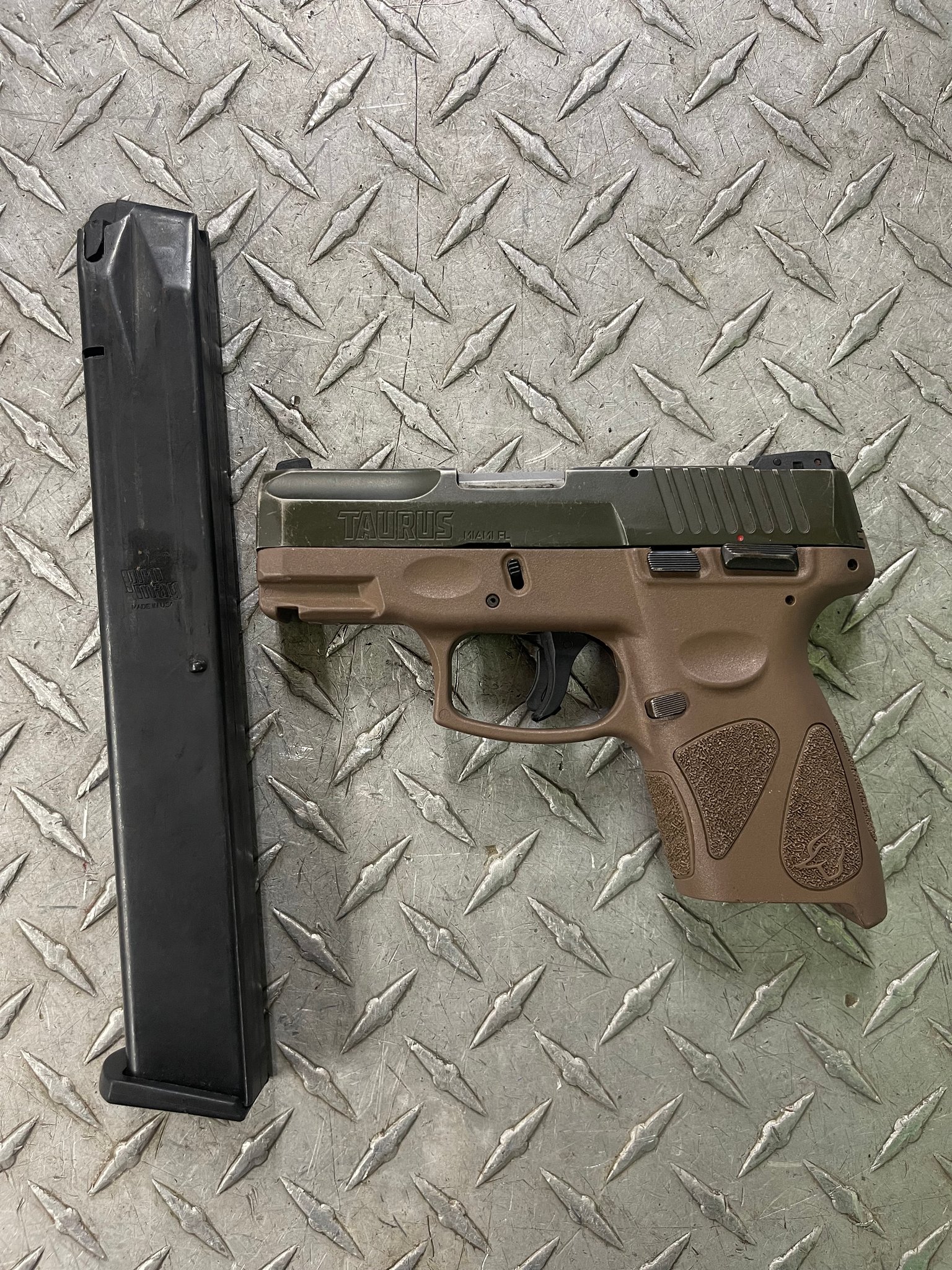 TAURUS G2C2 9mm luger (9x19 para)