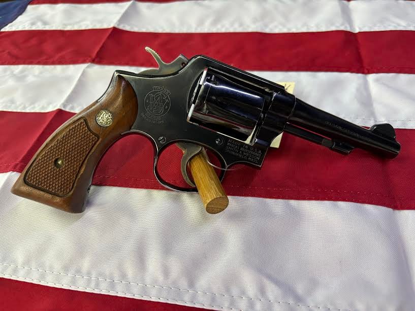 SMITH & WESSON 10-5