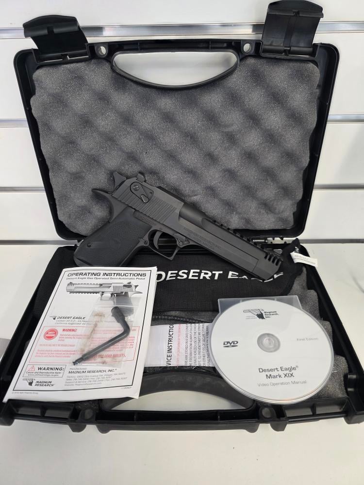 MAGNUM RESEARCH DESERT EAGLE