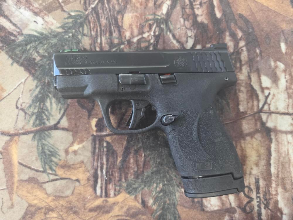 SMITH & WESSON M&P9 SHIELD PLUS
