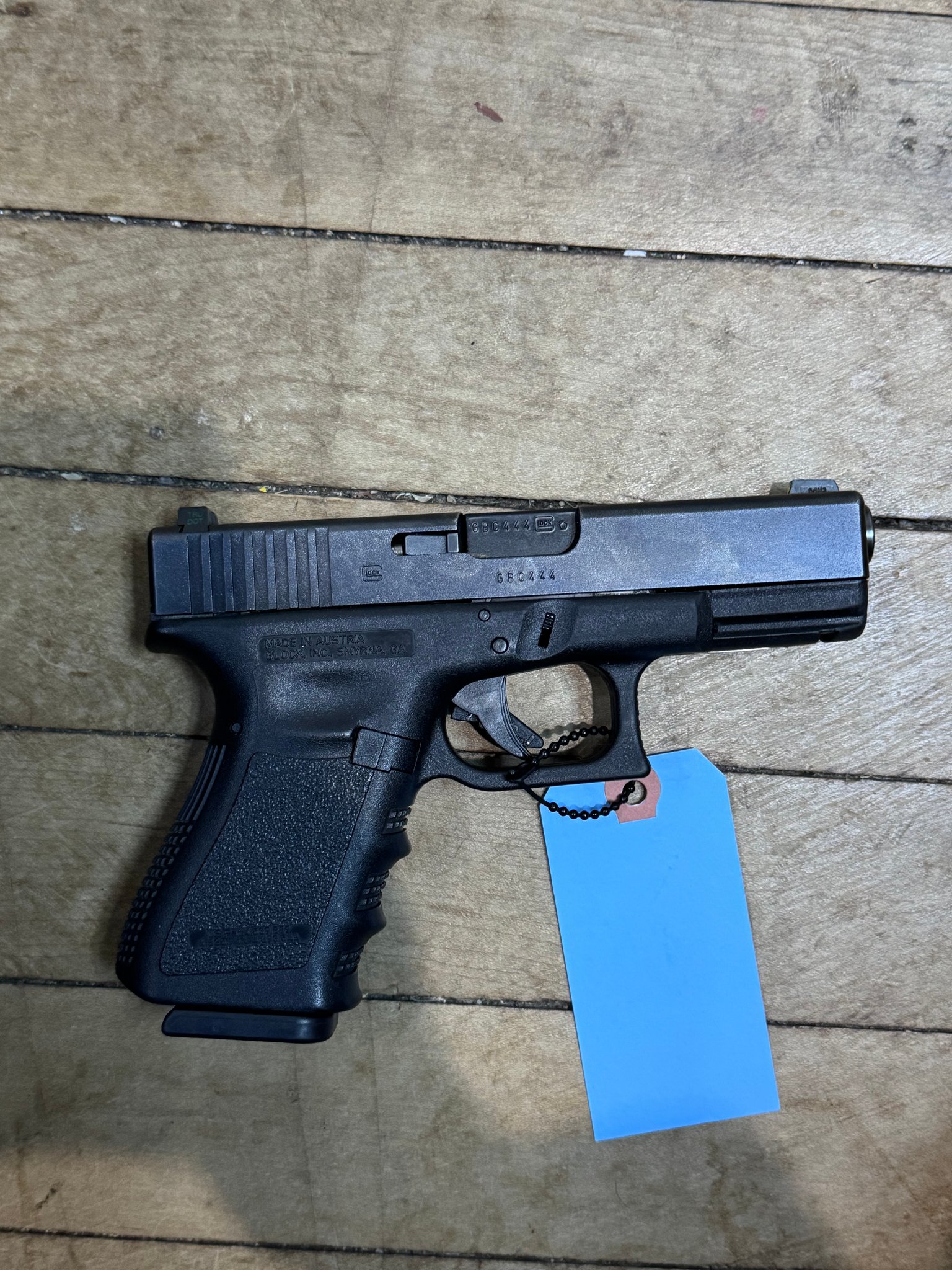GLOCK 23