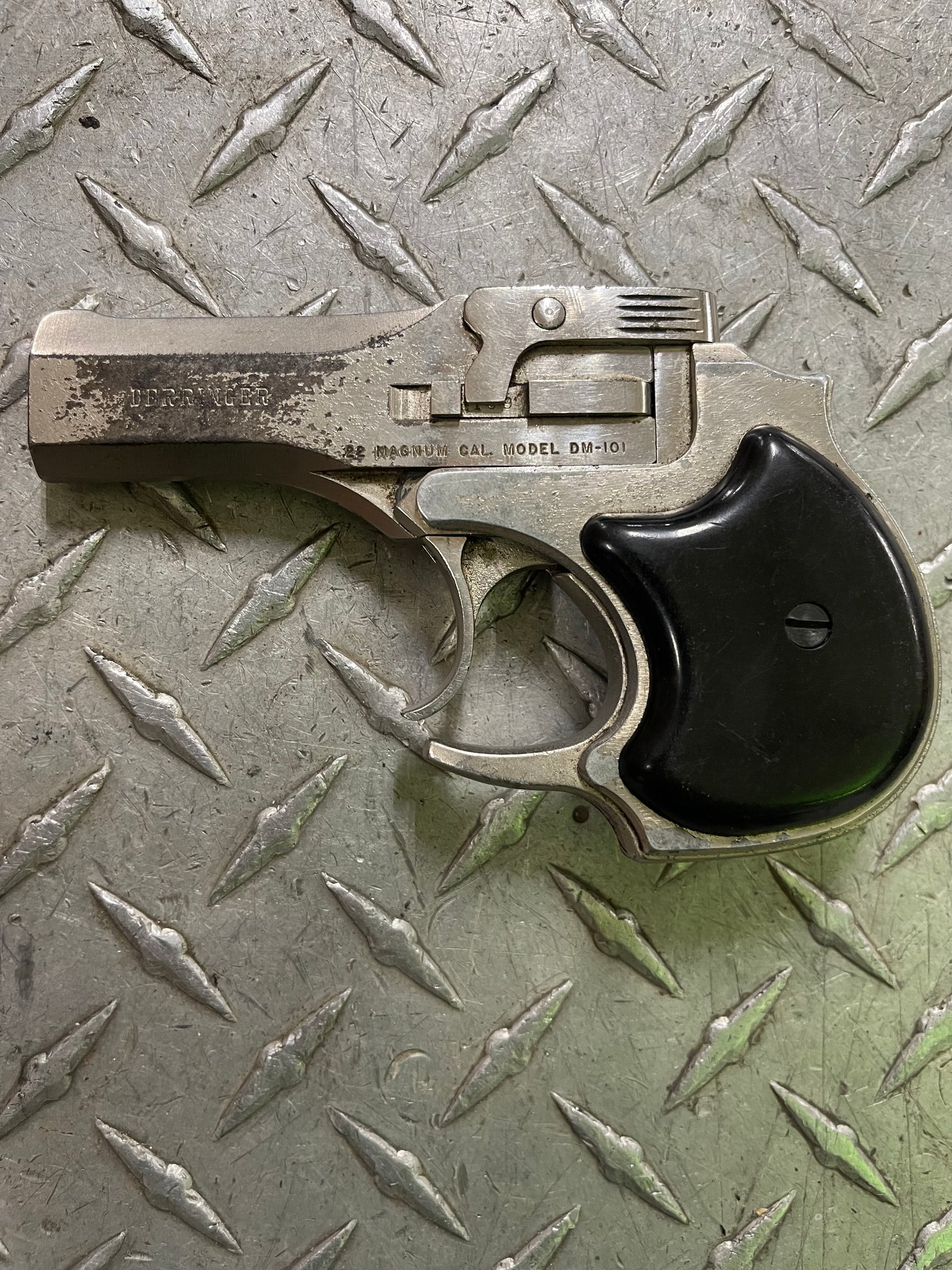 HIGH STANDARD MFG CO dm-101 .22 cal