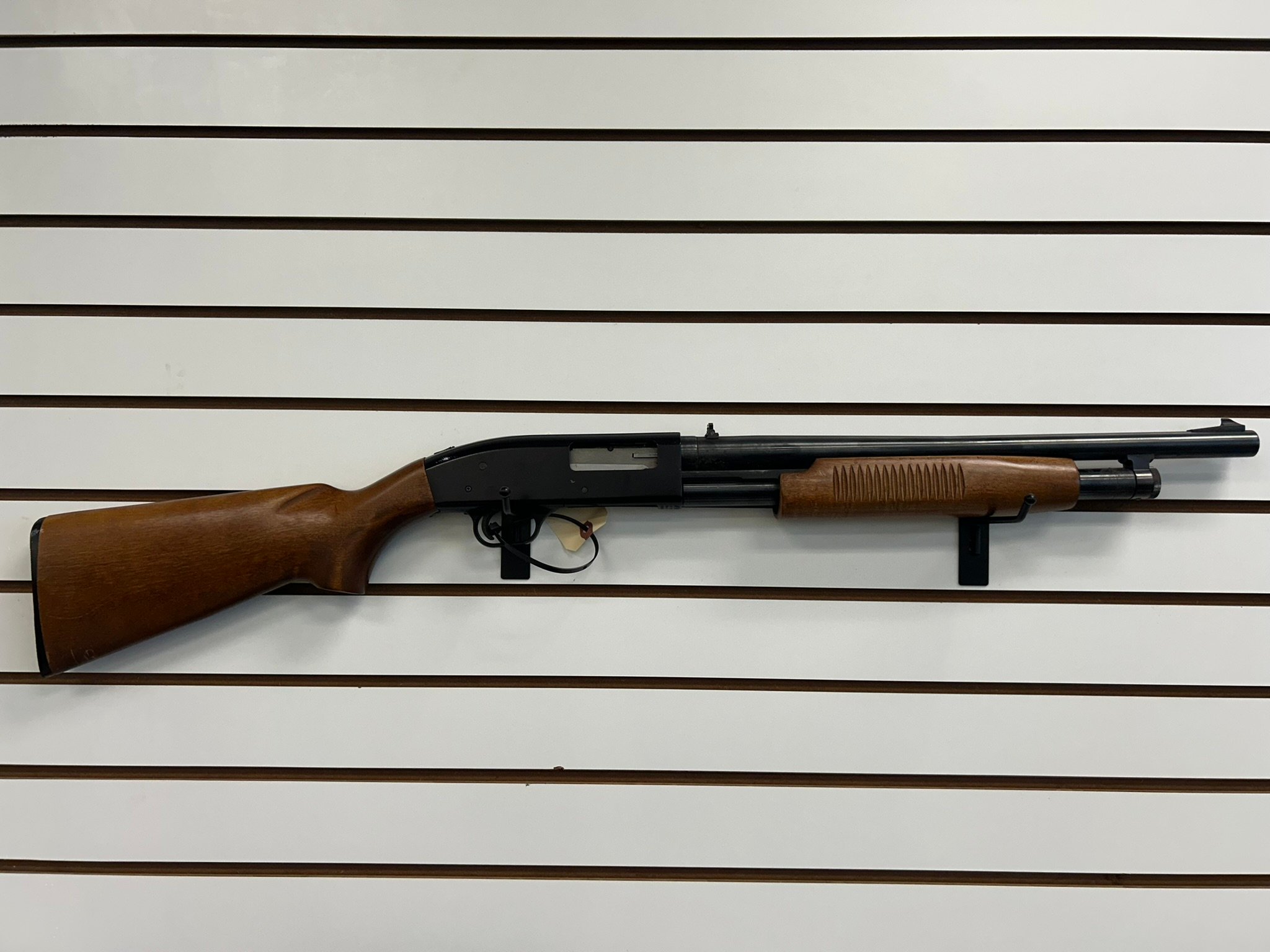 MOSSBERG New Haven 600AT