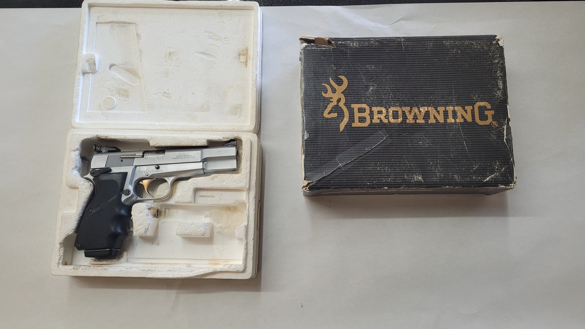 BROWNING hi-power