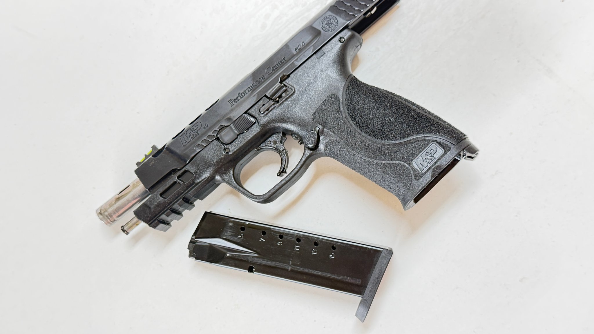 SMITH & WESSON M&P 40