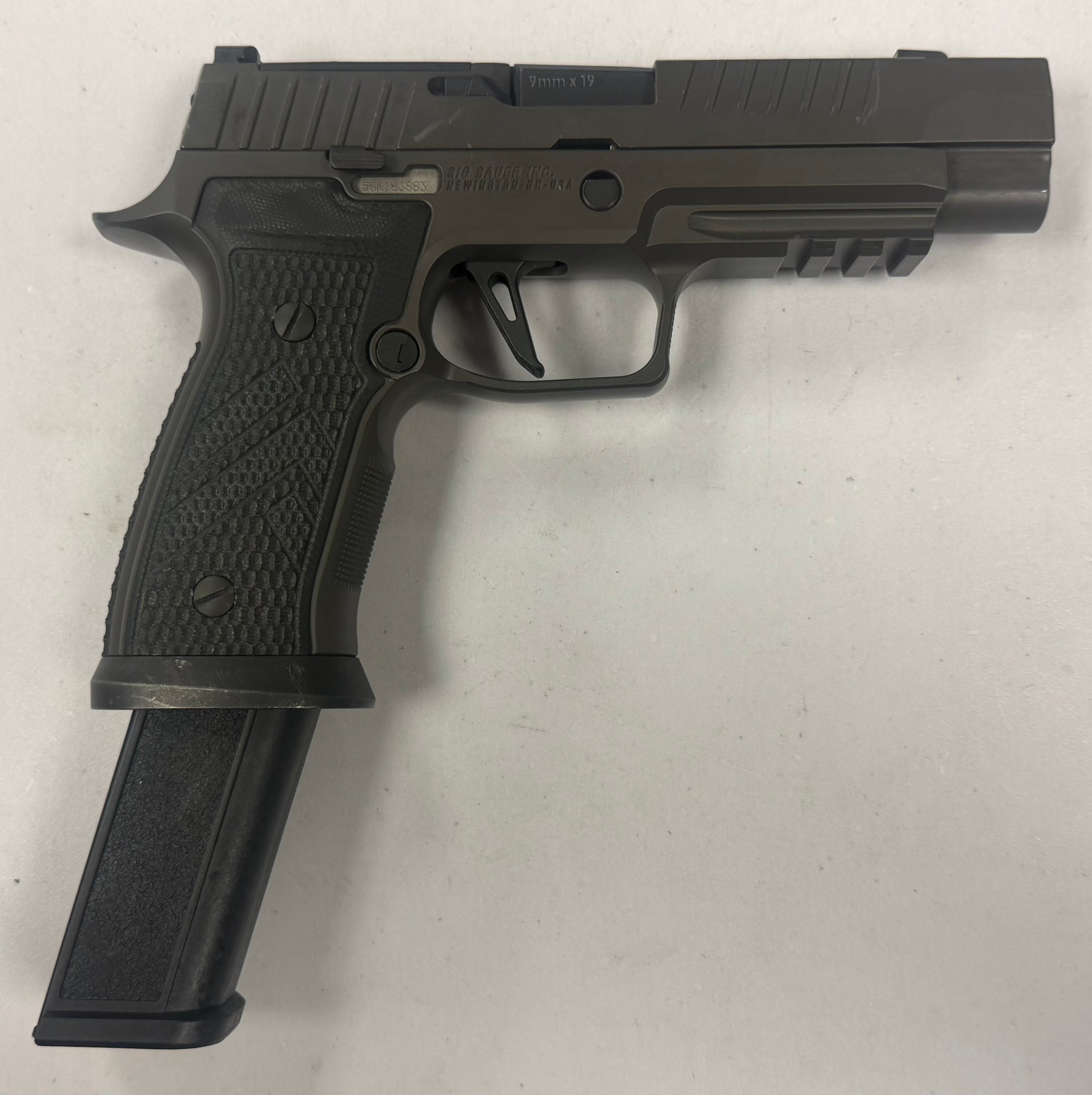 P320 AXG LEGION 9mm luger (9x19 para)