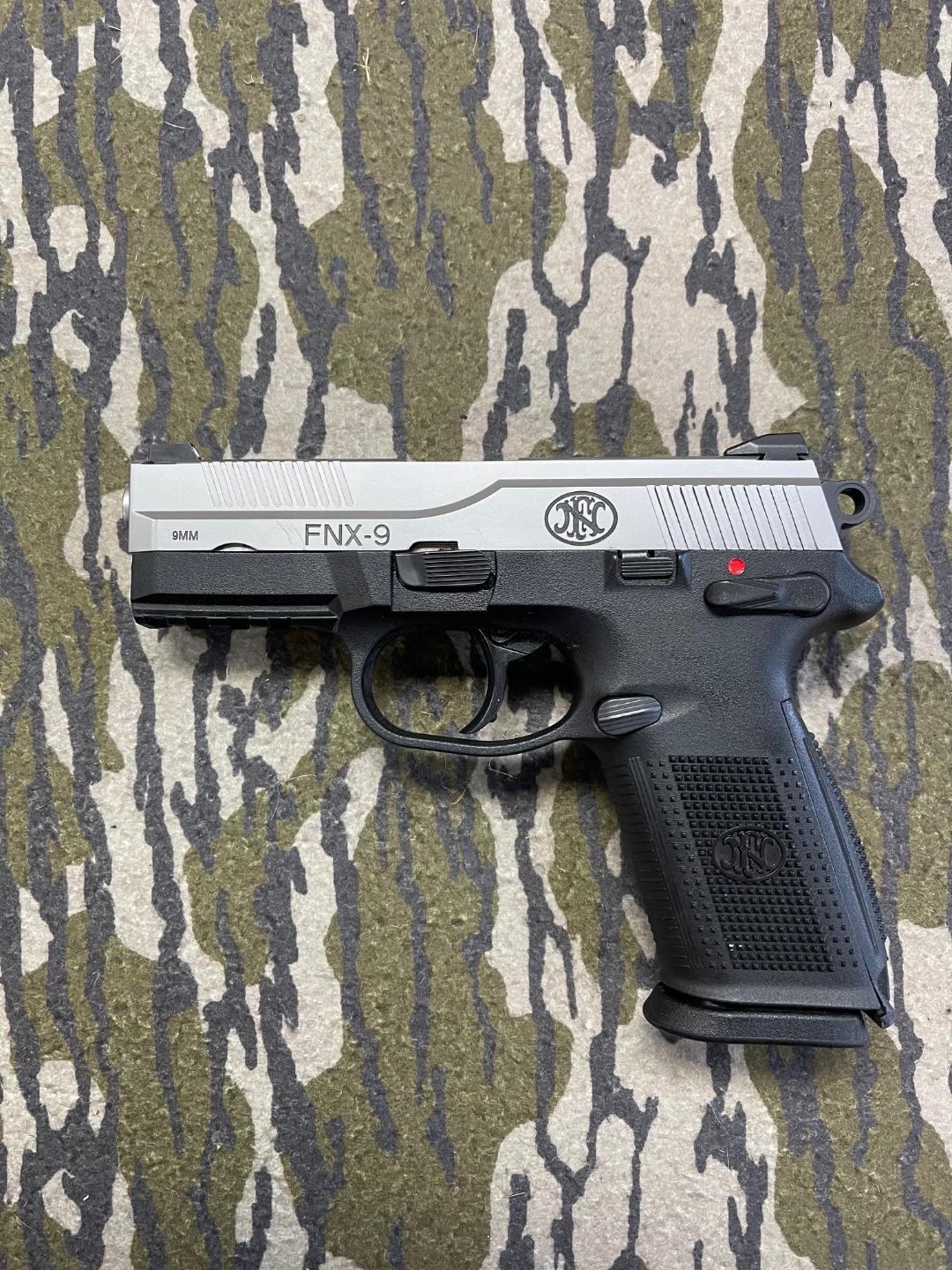 FN FNX-9
