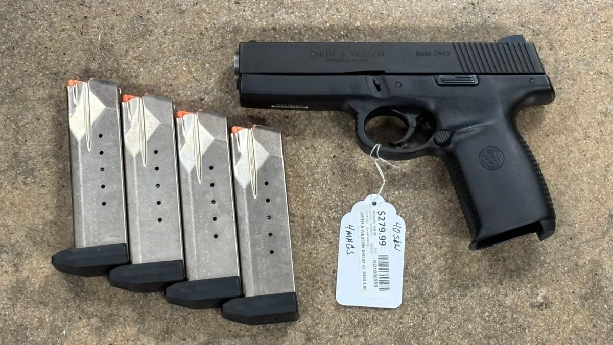 SMITH & WESSON SW 40F