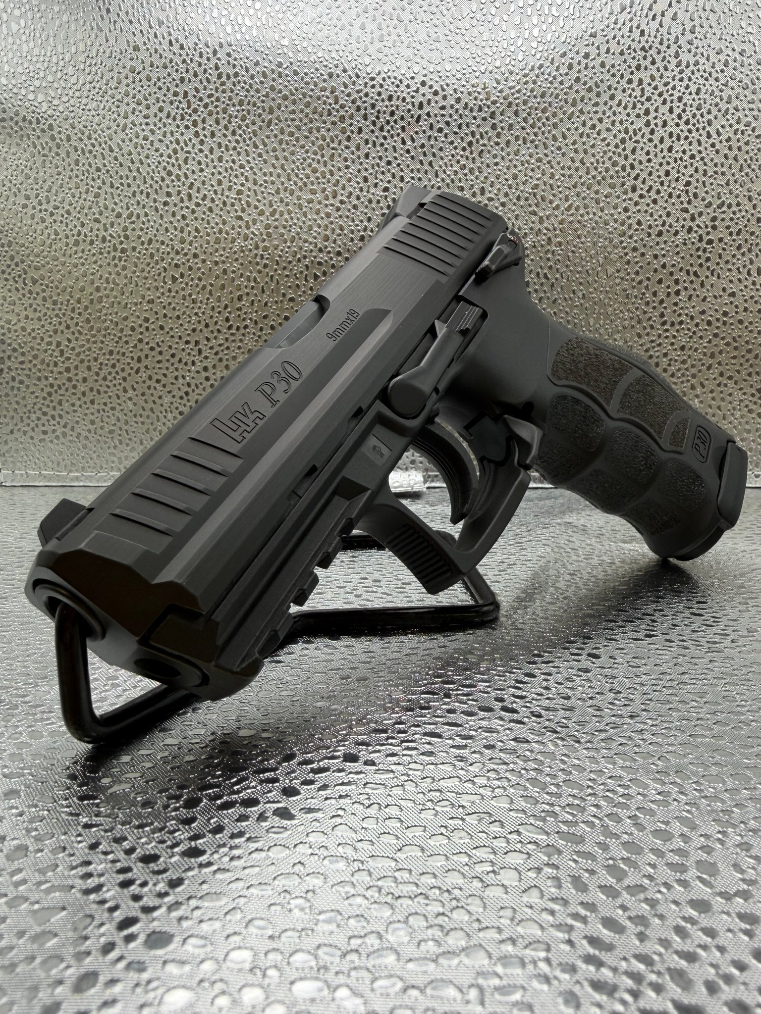 HECKLER & KOCH P30