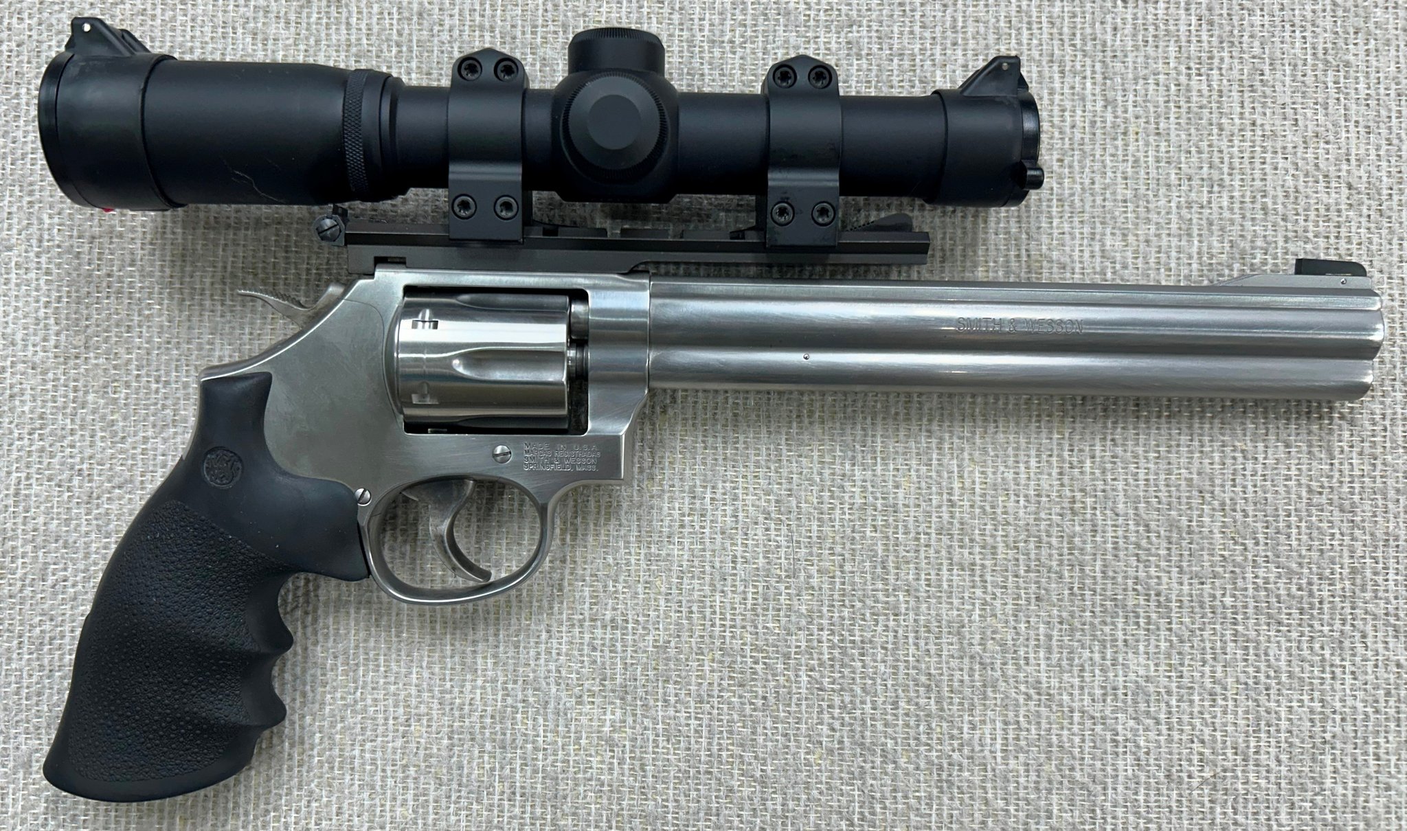 SMITH & WESSON 647
