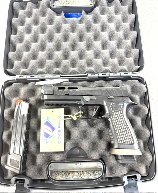 SIG SAUER P320 Spectre Comp Blackout