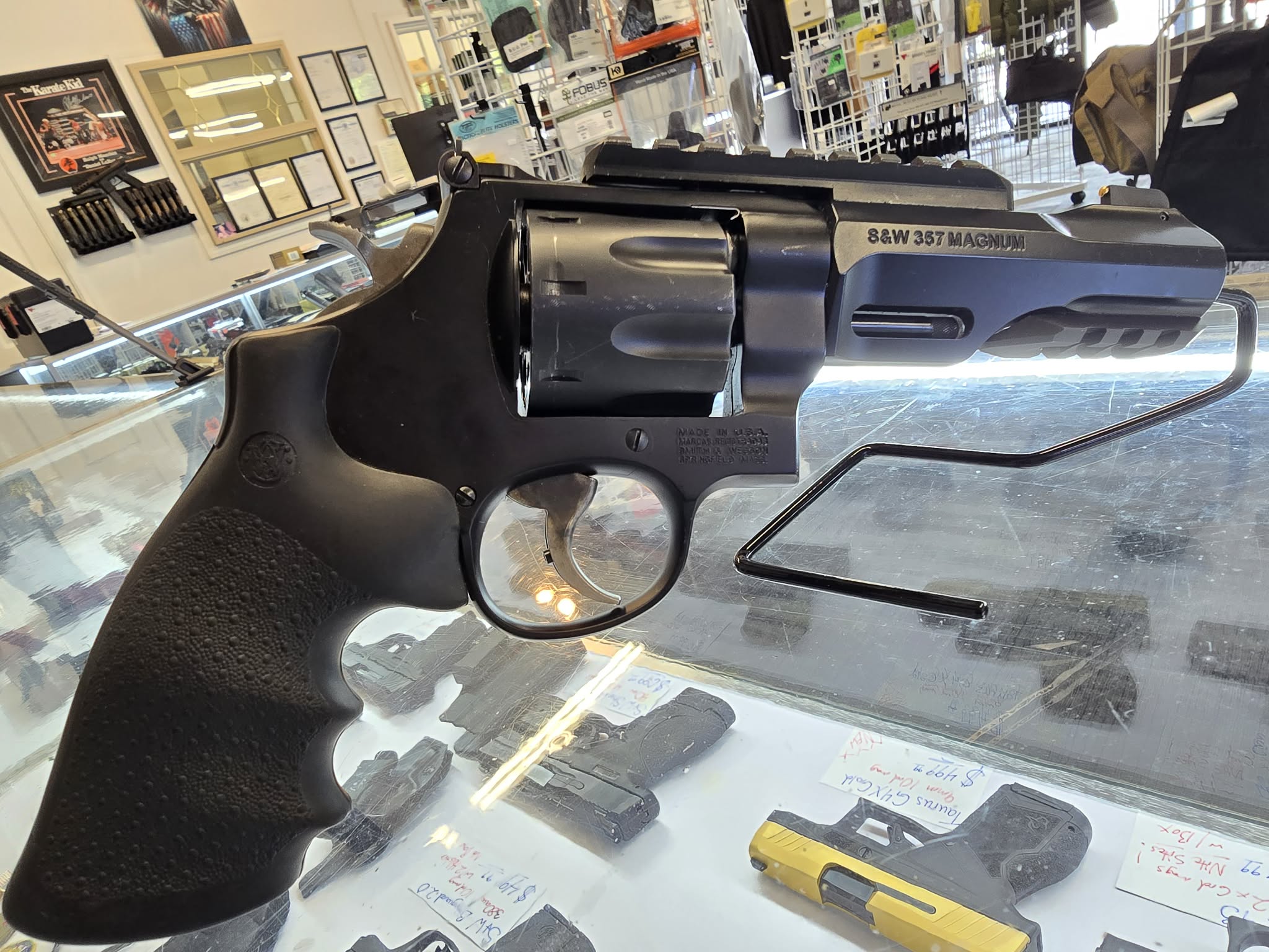 SMITH & WESSON 327 TRR8 PERFORMANCE CENTER
