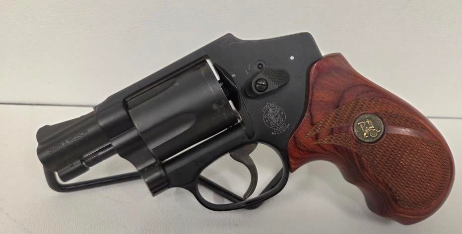 S＆W M442 Smith & Wesson 442-2 - Airweight - For Sale, Used - Good Condition