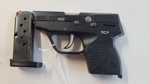 TAURUS PT738