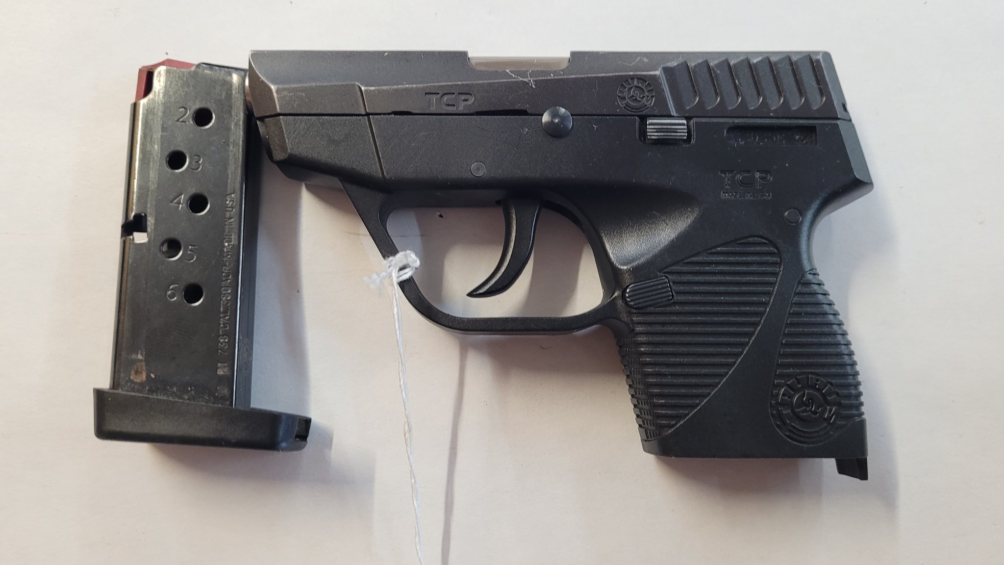 TAURUS PT738