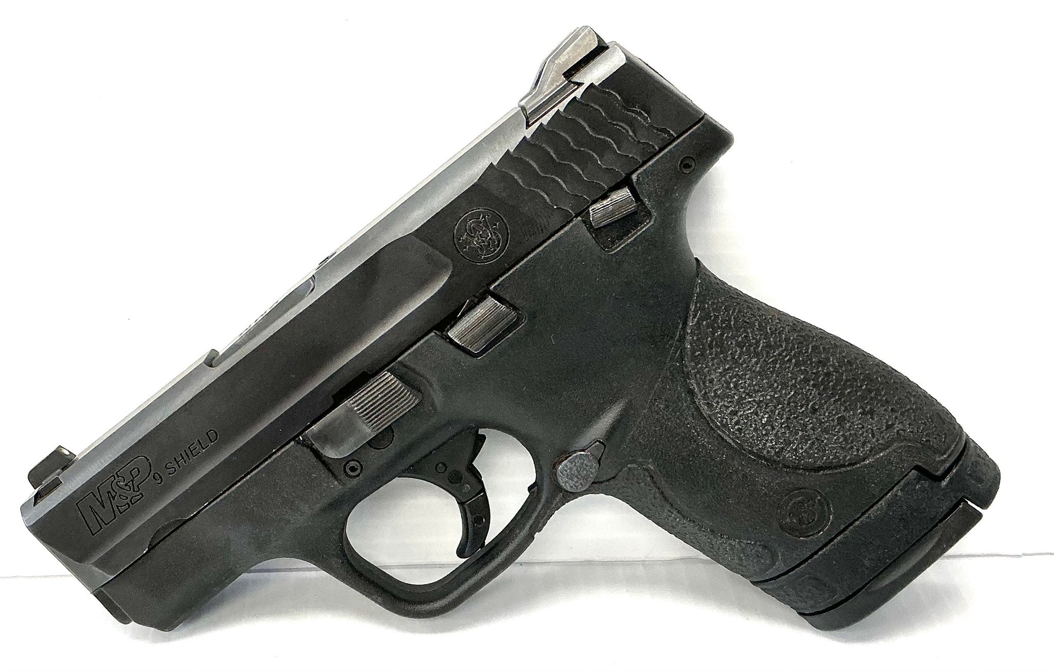 SMITH & WESSON M&P9 SHIELD