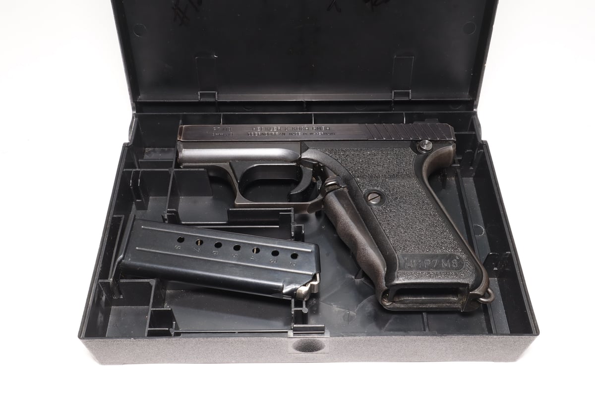 HK P7 M8 in case