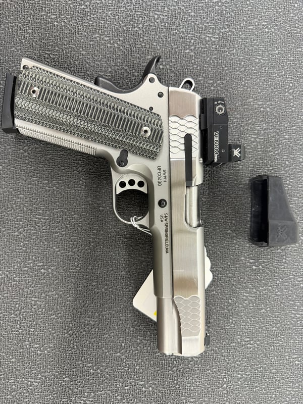 Smith & Wesson Sw1911 - For Sale, Used - Excellent Condition