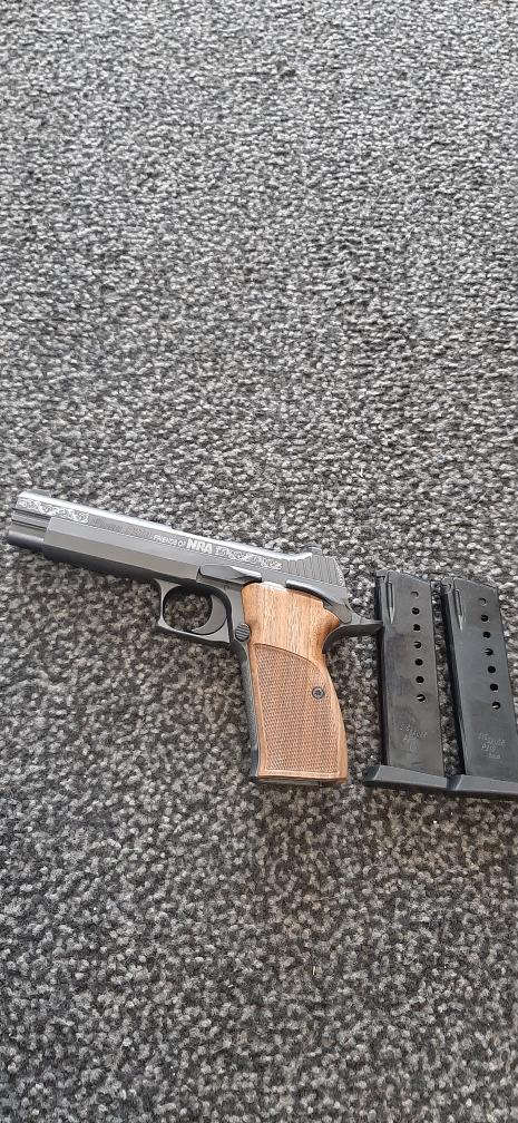 SIG SAUER P210