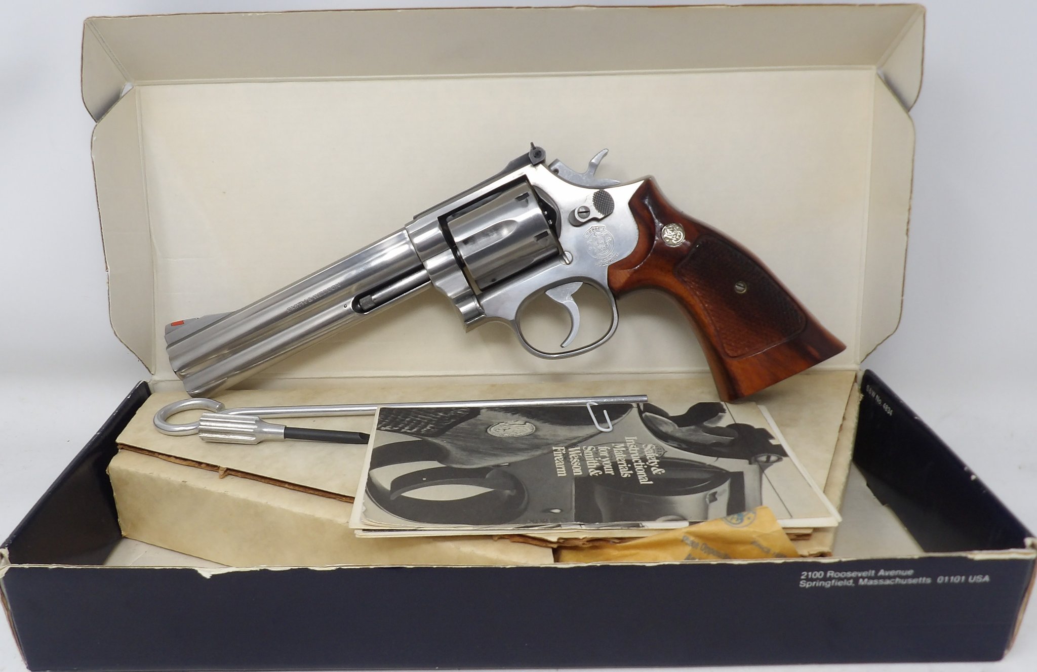 SMITH & WESSON 686