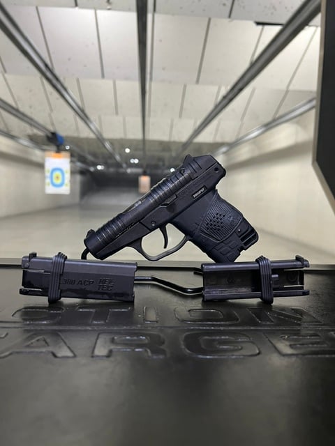 KELTEC PR-3AT [BLK]