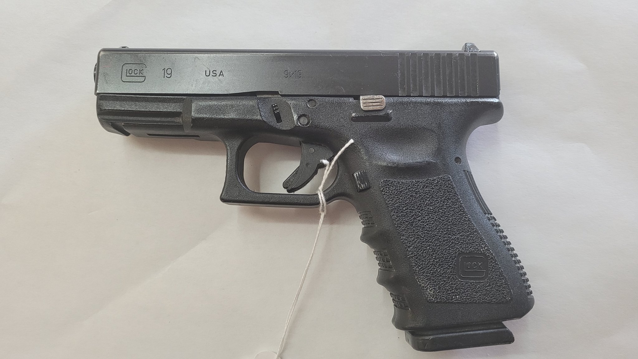 GLOCK 19