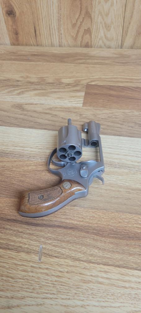 SMITH & WESSON 60-3