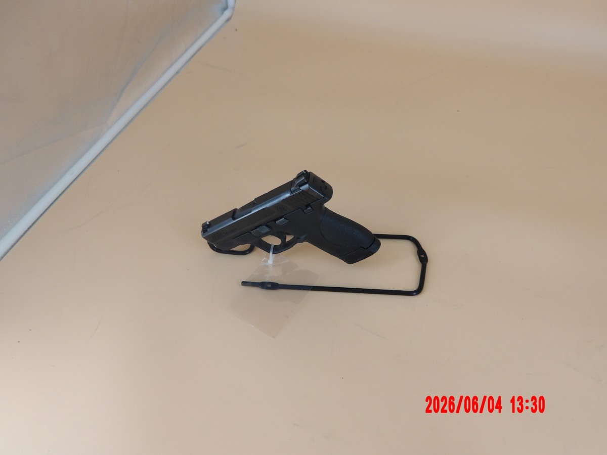 SMITH & WESSON M&P 40 SHIELD
