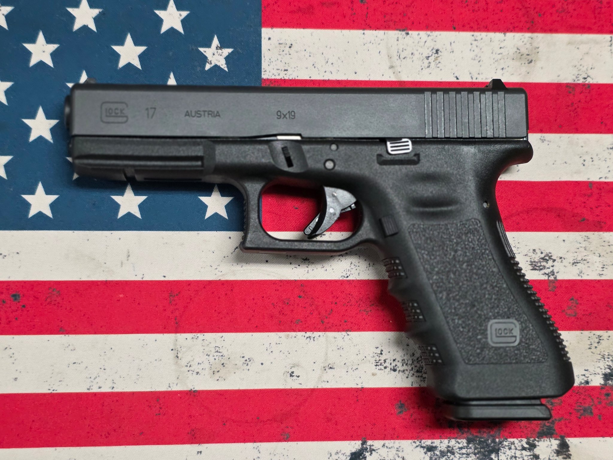 GLOCK 17